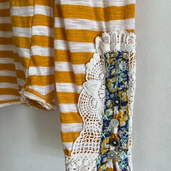 Anthropologie Little Yellow button Shirt - Picture 3 of 5